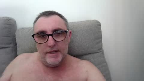 Snapshot of aussie_ozzie chatting on 08.04.26 aussie_ozzie online show from 08.04.26