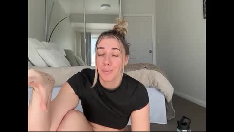 aussielulu online show from 04.06.26