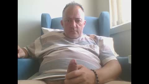 Snapshot of aussiesydguy chatting on 10.20.25 chatbateaussie online show from 10.20.25
