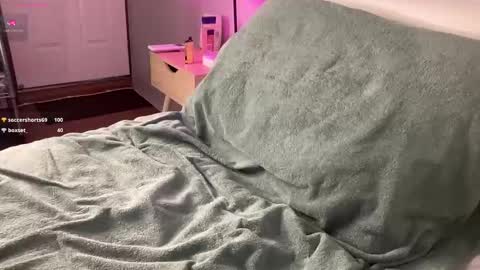 Snapshot of aussietwunkboy chatting on 11.20.25 aussietwunkboy online show from 11.20.25