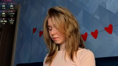 Snapshot of austeja_ona chatting on 05.17.26 Aya online show from 05.17.26