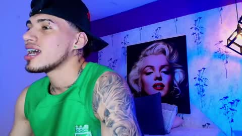 Snapshot of austin_collinss chatting on 02.20.25 AUSTIN online show from 02.20.25