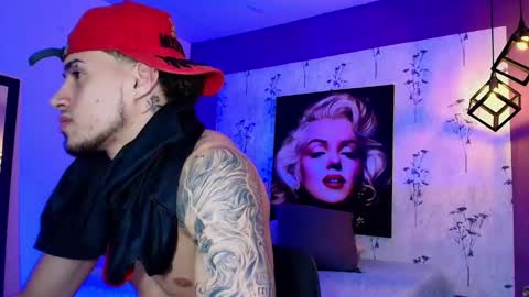 Snapshot of austin_collinss chatting on 03.01.25 AUSTIN online show from 03.01.25