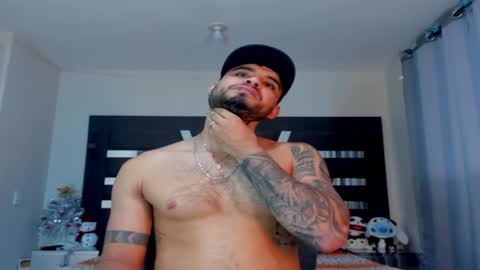 AustinTorres  online show from 12.31.24