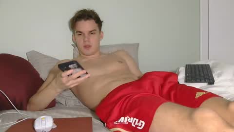 Snapshot of auston_r1ch chatting on 01.22.25 Auston 3 online show from 01.22.25