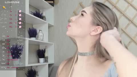 Snapshot of auto_baby chatting on 10.05.25 Dasha online show from 10.05.25