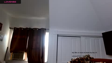 Snapshot of autumnb712 chatting on 09.11.25 autumnb712 online show from 09.11.25