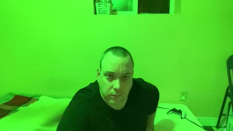 Snapshot of auz1812 chatting on 12.23.25 Auz online show from 12.23.25