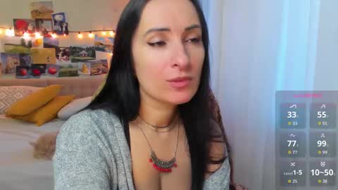 Snapshot of ava_athena chatting on 09.13.25 Ava online show from 09.13.25