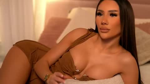Ava online show from 05.15.26