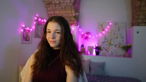 Snapshot of ava_taylor18 chatting on 12.10.24 ava taylor18 online show from 12.10.24