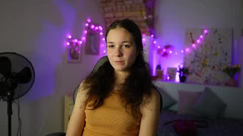 Snapshot of ava_taylor18 chatting on 12.18.24 ava taylor18 online show from 12.18.24