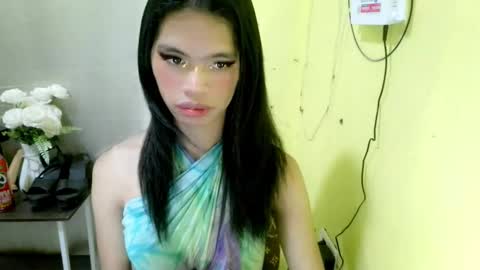 avacadaxcx online show from 11.08.25