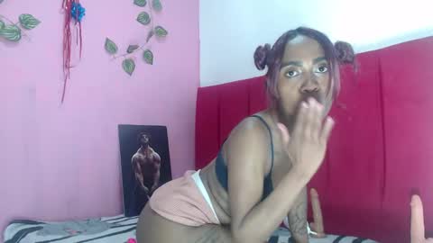 Snapshot of avalericherrycm101 chatting on 03.10.25 avalericherrycm101 online show from 03.10.25