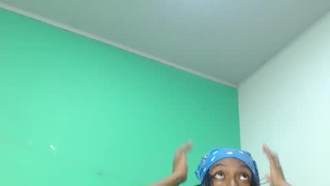 Snapshot of avalericherrycm101 chatting on 11.02.25 avalericherrycm101 online show from 11.02.25