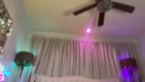 Snapshot of avalonnfoxx chatting on 01.07.25 AvalonnFoxx online show from 01.07.25