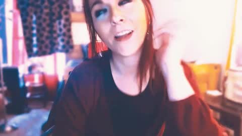 Snapshot of avamae20 chatting on 01.18.25 avamae online show from 01.18.25