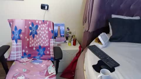 Snapshot of avaryd chatting on 04.25.26 avaryd online show from 04.25.26