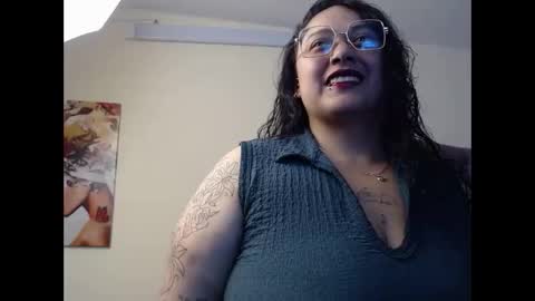 Snapshot of avaryd chatting on 05.10.26 avaryd online show from 05.10.26