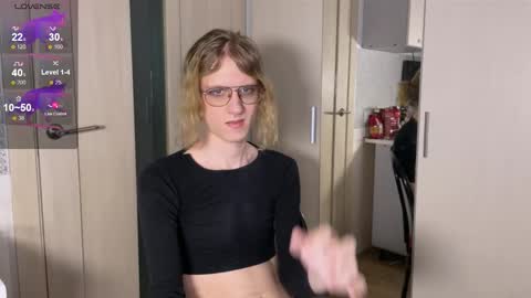 Snapshot of avery_adam chatting on 02.05.26 Alex online show from 02.05.26