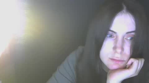 Snapshot of avialenne chatting on 04.07.26 avialenne online show from 04.07.26