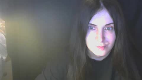 Snapshot of avialenne chatting on 04.08.26 avialenne online show from 04.08.26