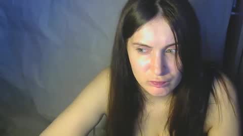 Snapshot of avialenne chatting on 04.12.26 avialenne online show from 04.12.26