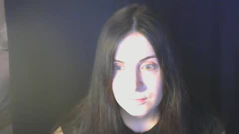 Snapshot of avialenne chatting on 04.18.26 avialenne online show from 04.18.26
