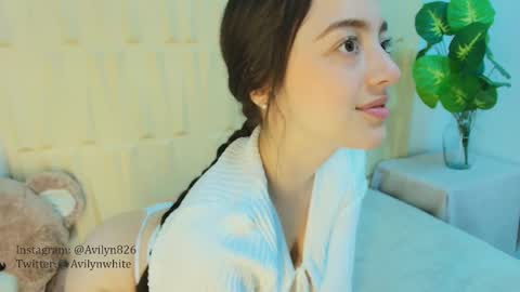 Snapshot of avilyn chatting on 02.21.26 Avilyn online show from 02.21.26