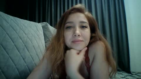 Snapshot of avinelra chatting on 06.25.26 avinelra online show from 06.25.26