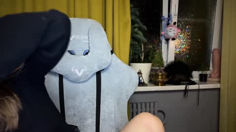 Aviva online show from 12.24.24