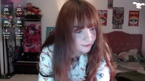 Snapshot of avril2809 chatting on 05.13.26 Abril online show from 05.13.26