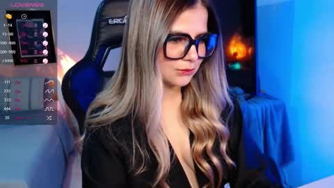 Avrill Morgan online show from 09.19.25