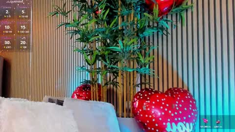 AVRILL CYRUX online show from 02.14.25