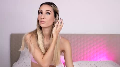 awalynch online show from 10.16.25