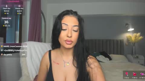 Jolie online show from 11.08.25