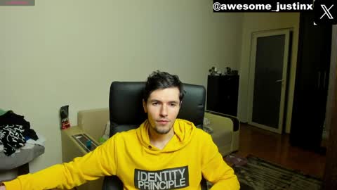 Snapshot of awesome_justin chatting on 12.09.24 Justin online show from 12.09.24