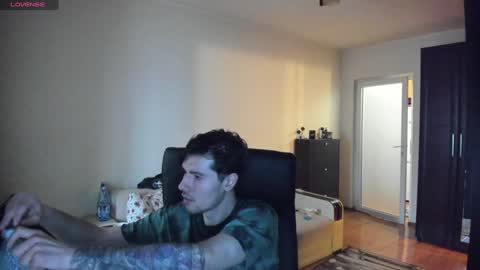 Snapshot of awesome_justin chatting on 02.03.25 Justin online show from 02.03.25
