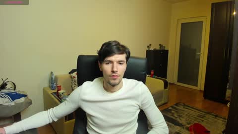 Snapshot of awesome_justin chatting on 02.05.25 Justin online show from 02.05.25
