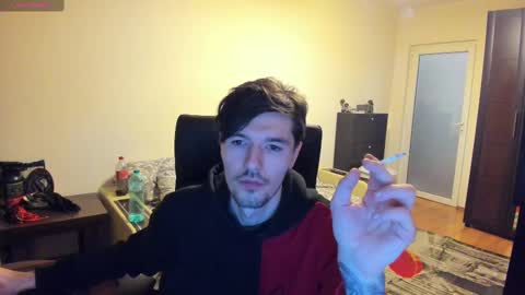 Snapshot of awesome_justin chatting on 03.10.25 Justin online show from 03.10.25