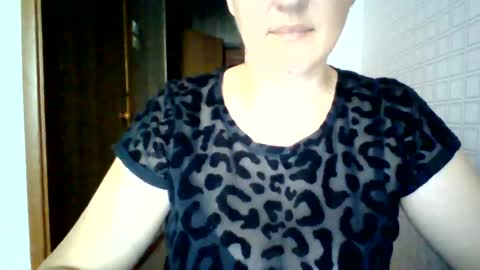 Snapshot of awesomeladyy chatting on 06.29.26 awesomeladyy online show from 06.29.26