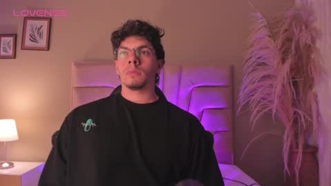 Snapshot of axel_creed chatting on 02.28.26 Yooung King online show from 02.28.26