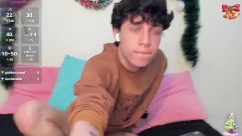 Axel Evanss online show from 12.19.24