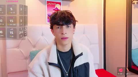 Snapshot of axel_evanss chatting on 06.16.26 Axel Evanss online show from 06.16.26