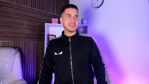 axel_grey_ online show from 11.26.25