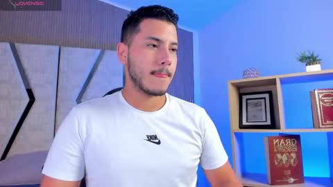 axel_grey_ online show from 04.16.26