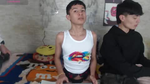 axel_milo_and_kairo online show from 11.25.25