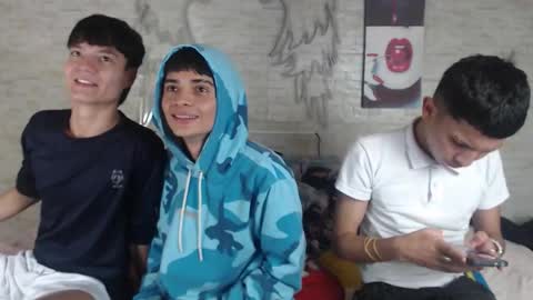 axel_milo_and_kairo online show from 12.03.25