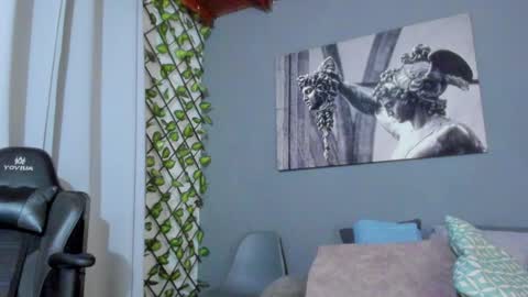 Snapshot of axel_owen chatting on 12.03.24 Axel online show from 12.03.24