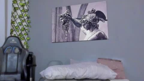 Snapshot of axel_owen chatting on 02.22.25 Axel online show from 02.22.25